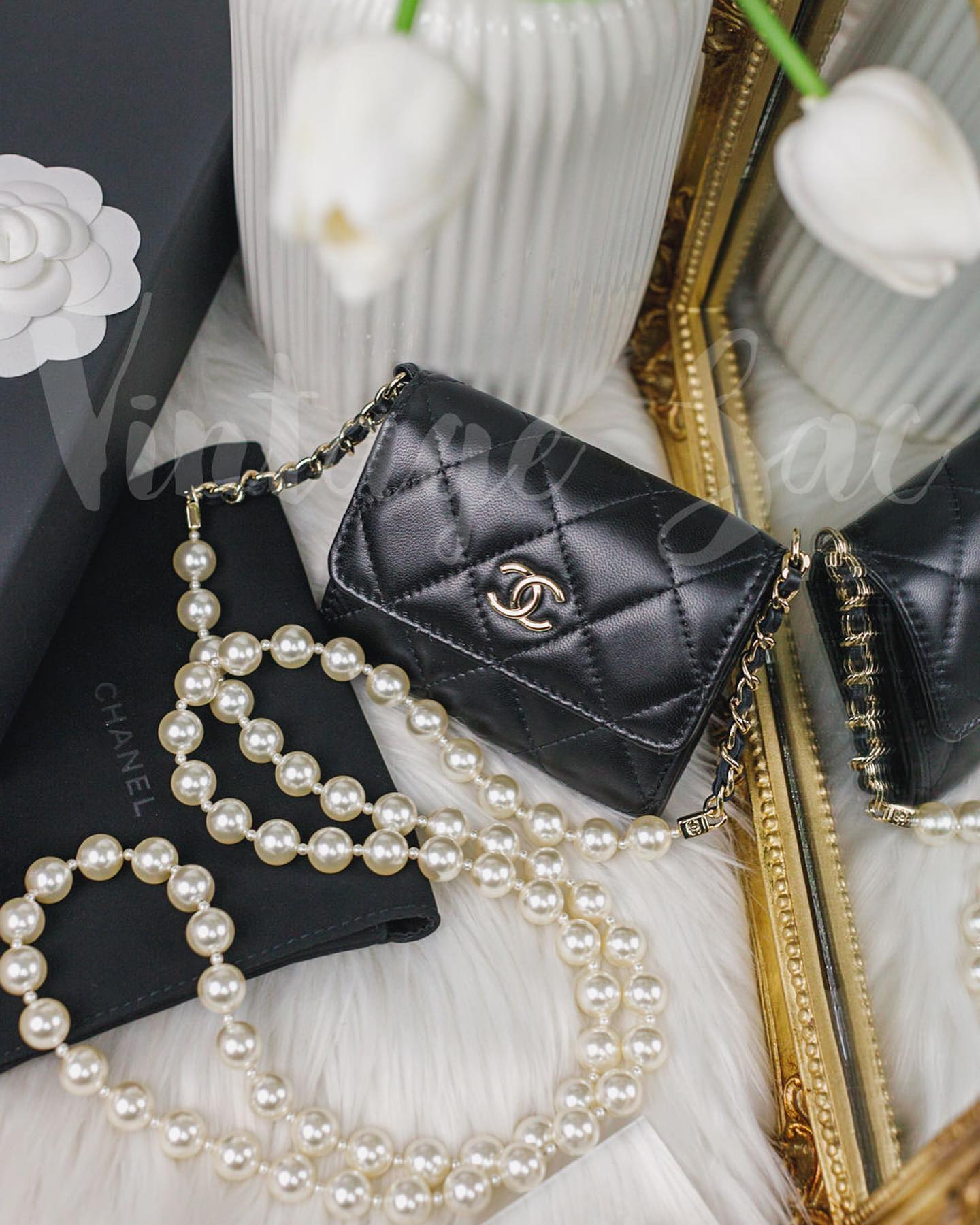 Chanel Black Lambskin Pearl Chain Card Holder (LGHW)