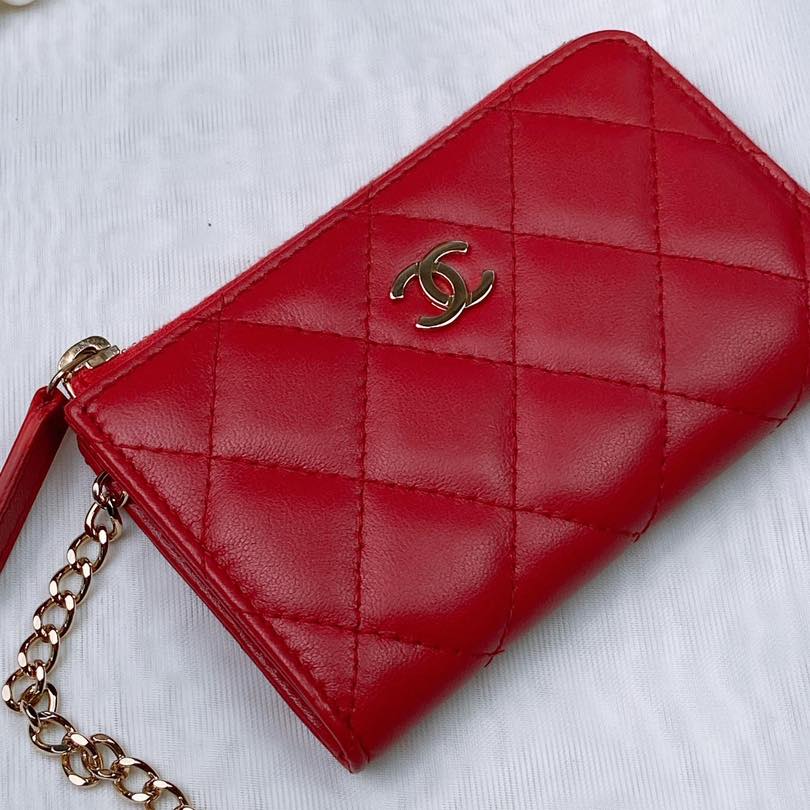 Chanel Dark Pink Lambskin Zipped Key Holder LGHW