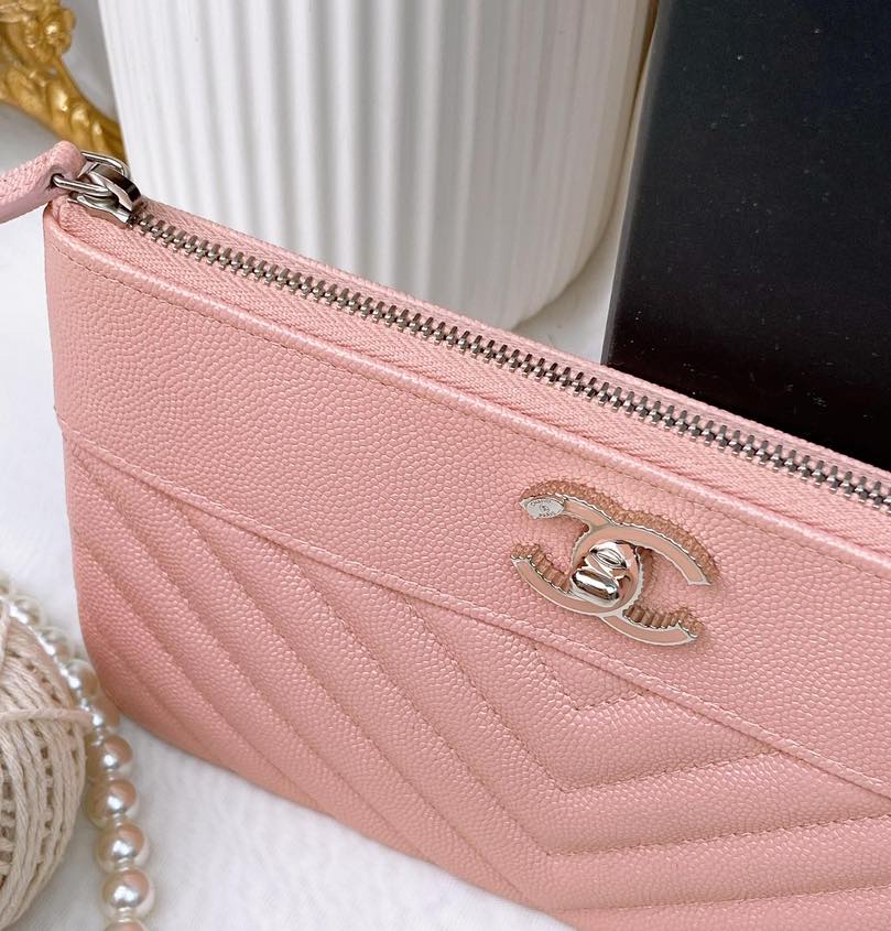 Chanel Pink Caviar Small Ocase SHW