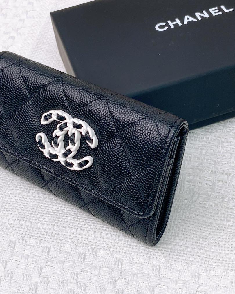 Chanel Black Caviar 19 Flap Card Holder with White Hardware