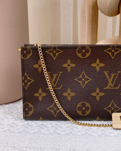 Louis Vuitton Monogram Vintage Pouch