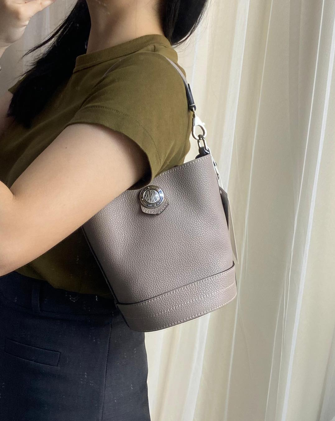 Grey Tourterelle Baluchon Bb Bucket Bag