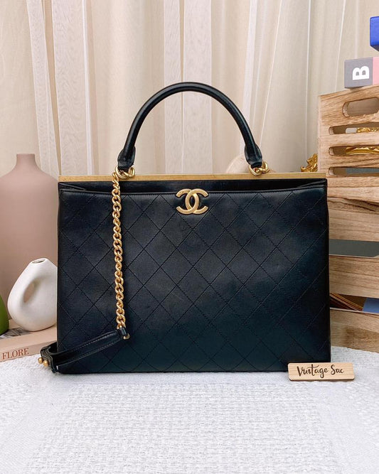 Chanel Black Calfskin Coco Luxe Large Shopping Tote GHW