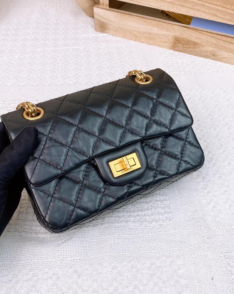 Chanel Black Mini 2.55 Reissue 224 (GHW)