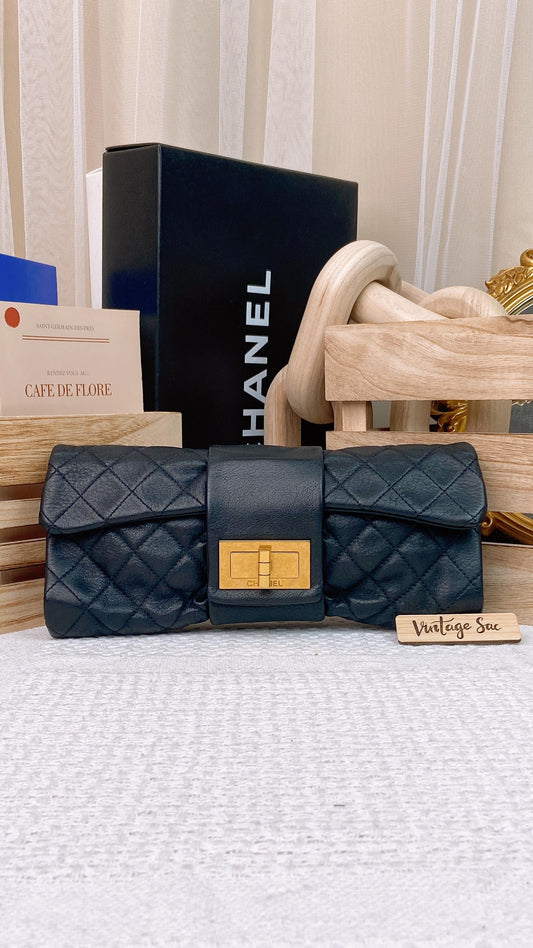 Chanel Black Sheepskin 2.55 Reissue Clutch GHW