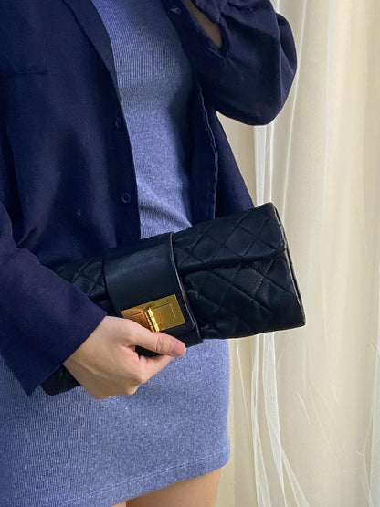 Chanel Black Sheepskin 2.55 Reissue Clutch GHW