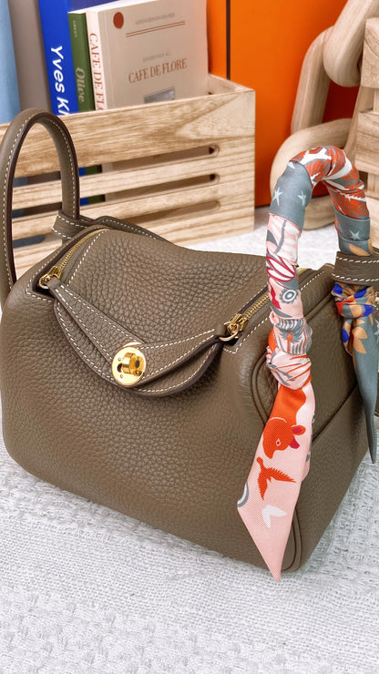 Hermes Etoupe Mini Lindy GHW