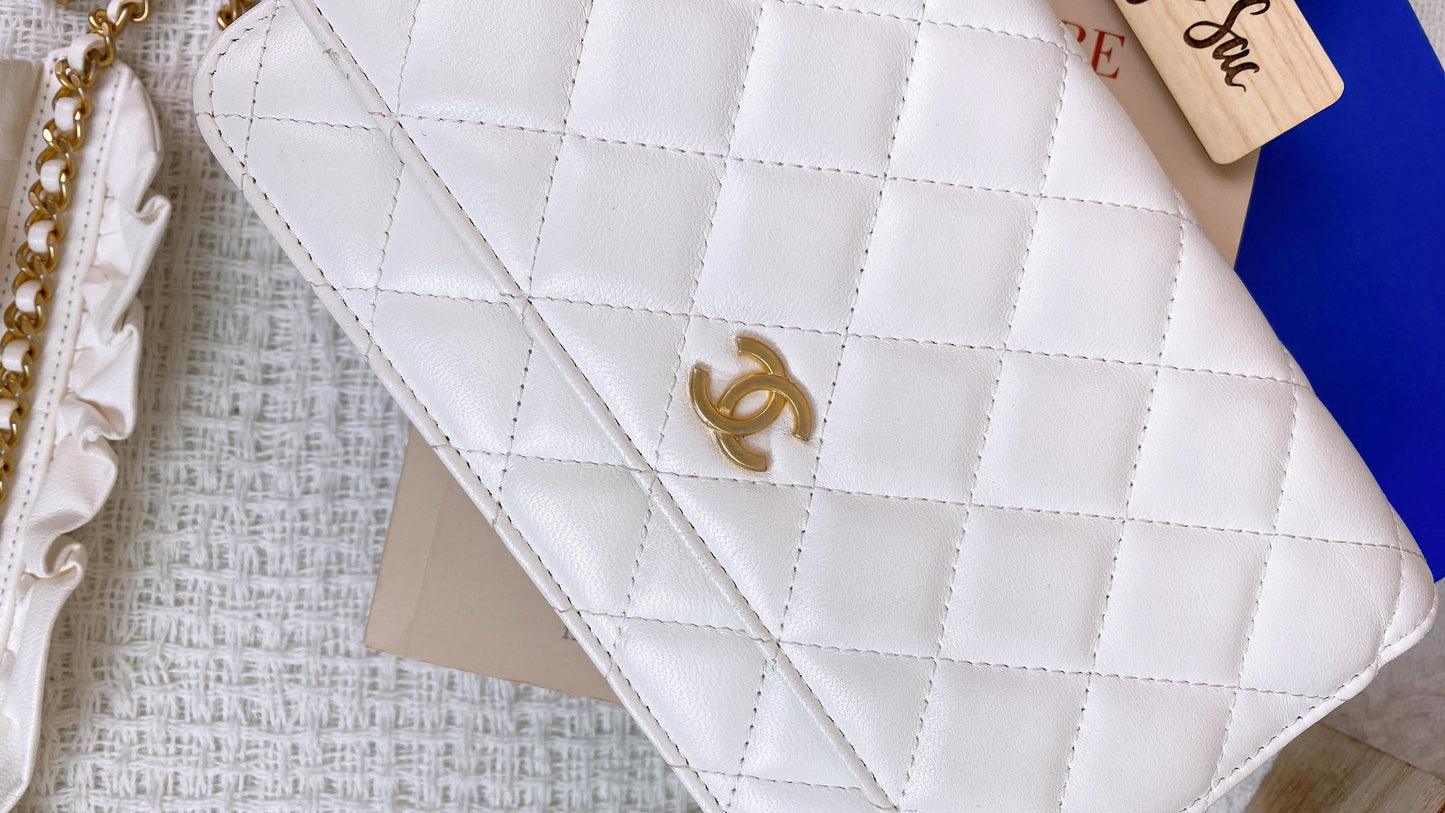 Chanel White Lambskin Seasonal WOC GHW