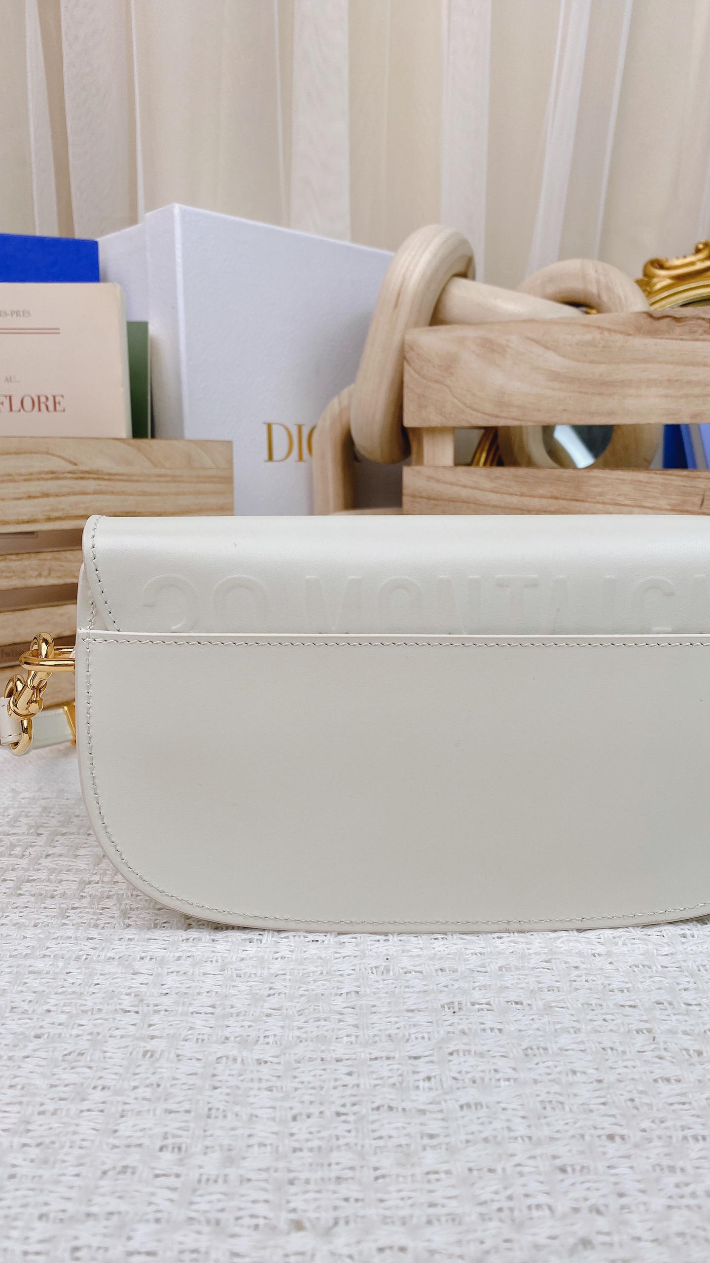 Dior White East West Bobby (GHW)