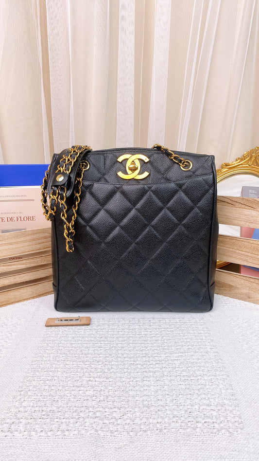 Chanel Black Caviar Vintage Shoulder Tote (GHW)