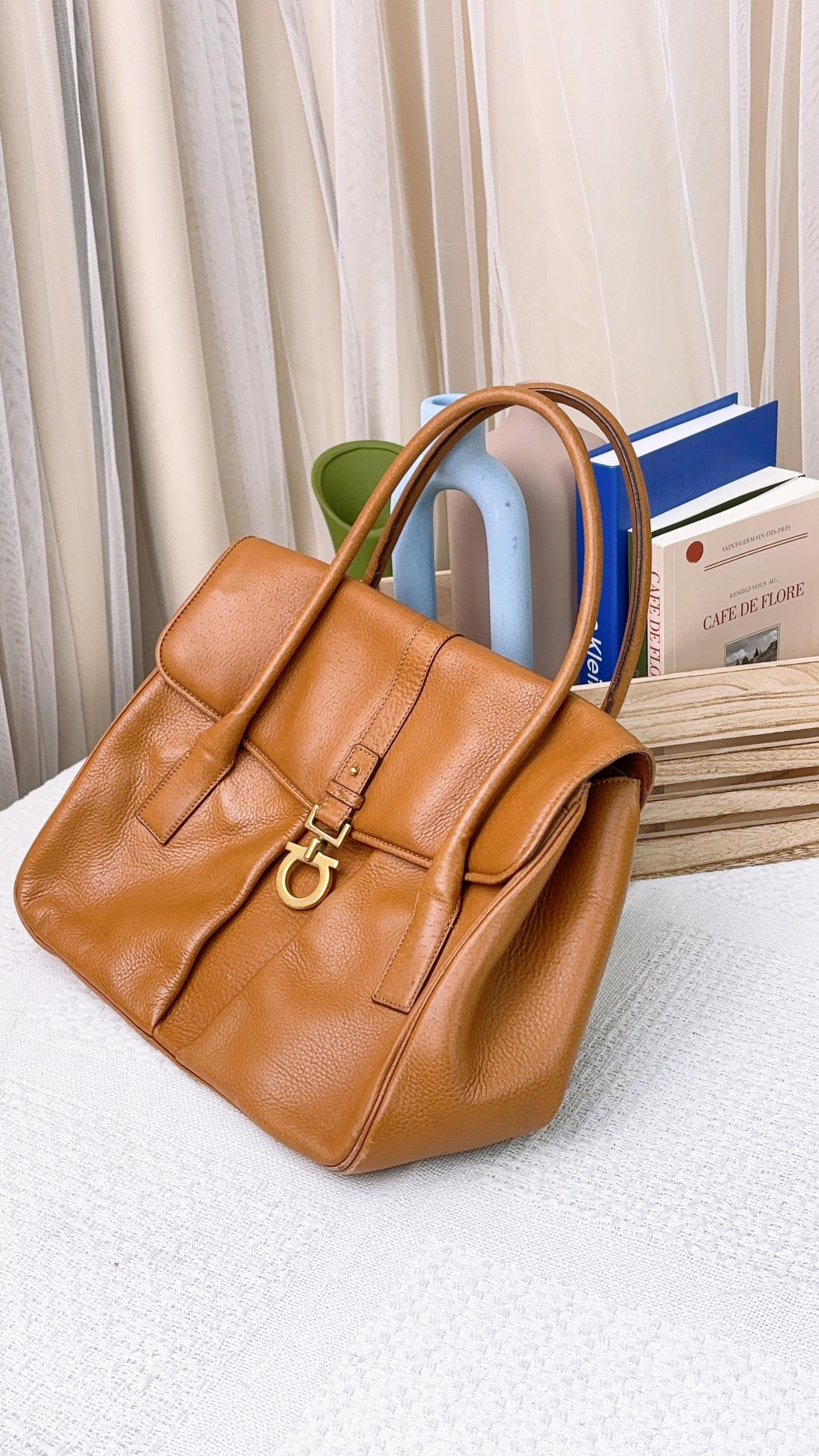 SF Caramel Brown Gancini Shoulder Tote