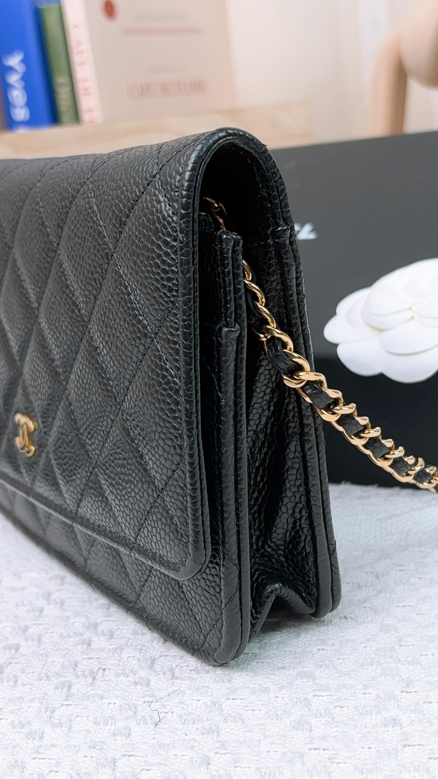 Chanel Black Caviar Classic WOC GHW