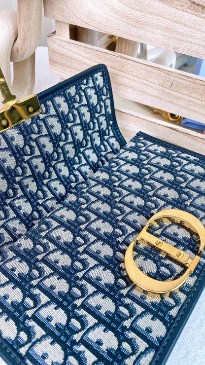 Dior Navy Oblique 30 Montaigne Chain Bag (GHW)