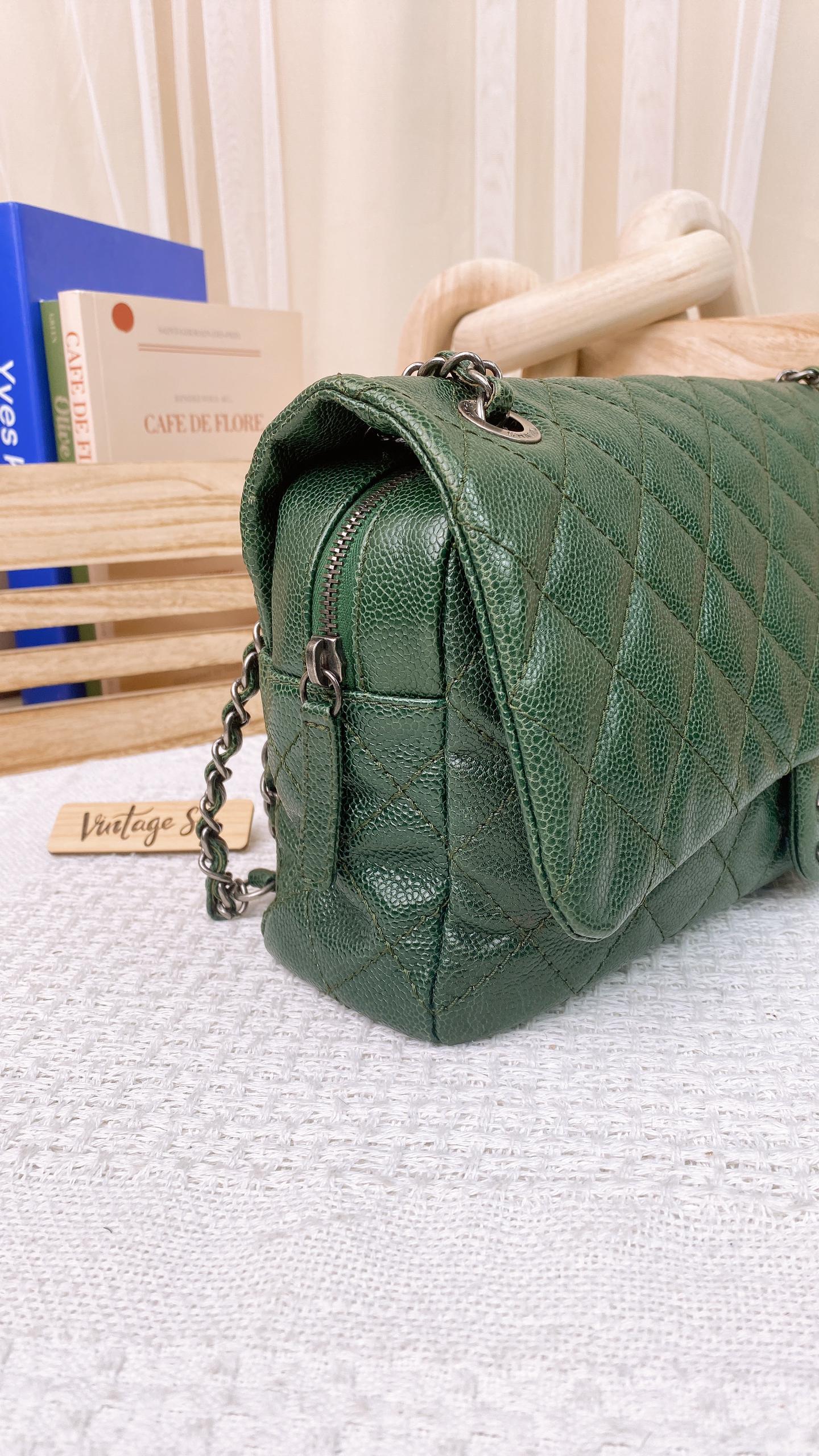 Chanel Dark Green Jumbo Easy Flap (RHW)