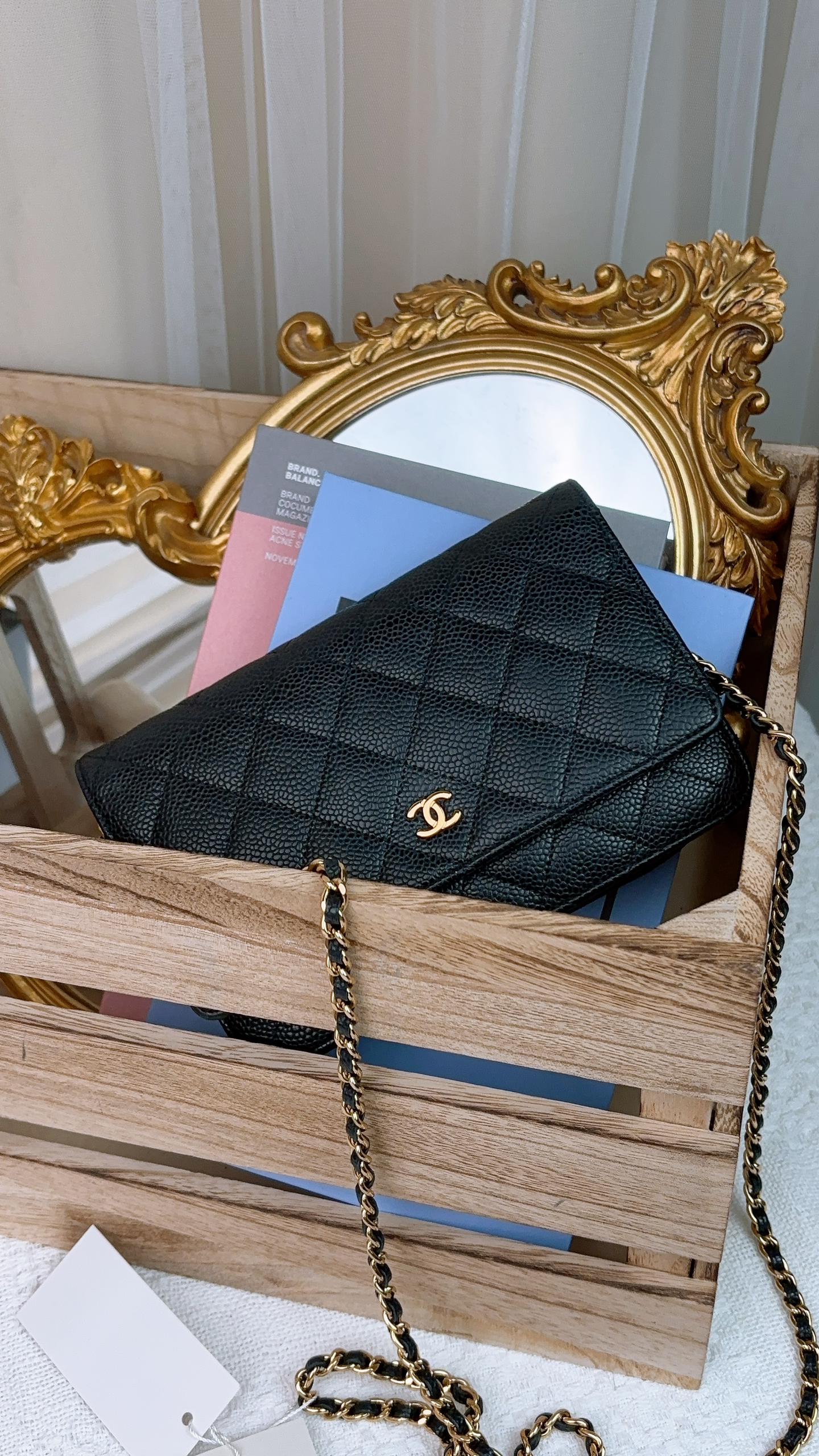 Chanel Black Caviar Classic WOC GHW