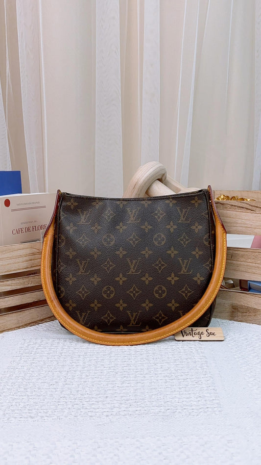 LV Monogram Looping MM