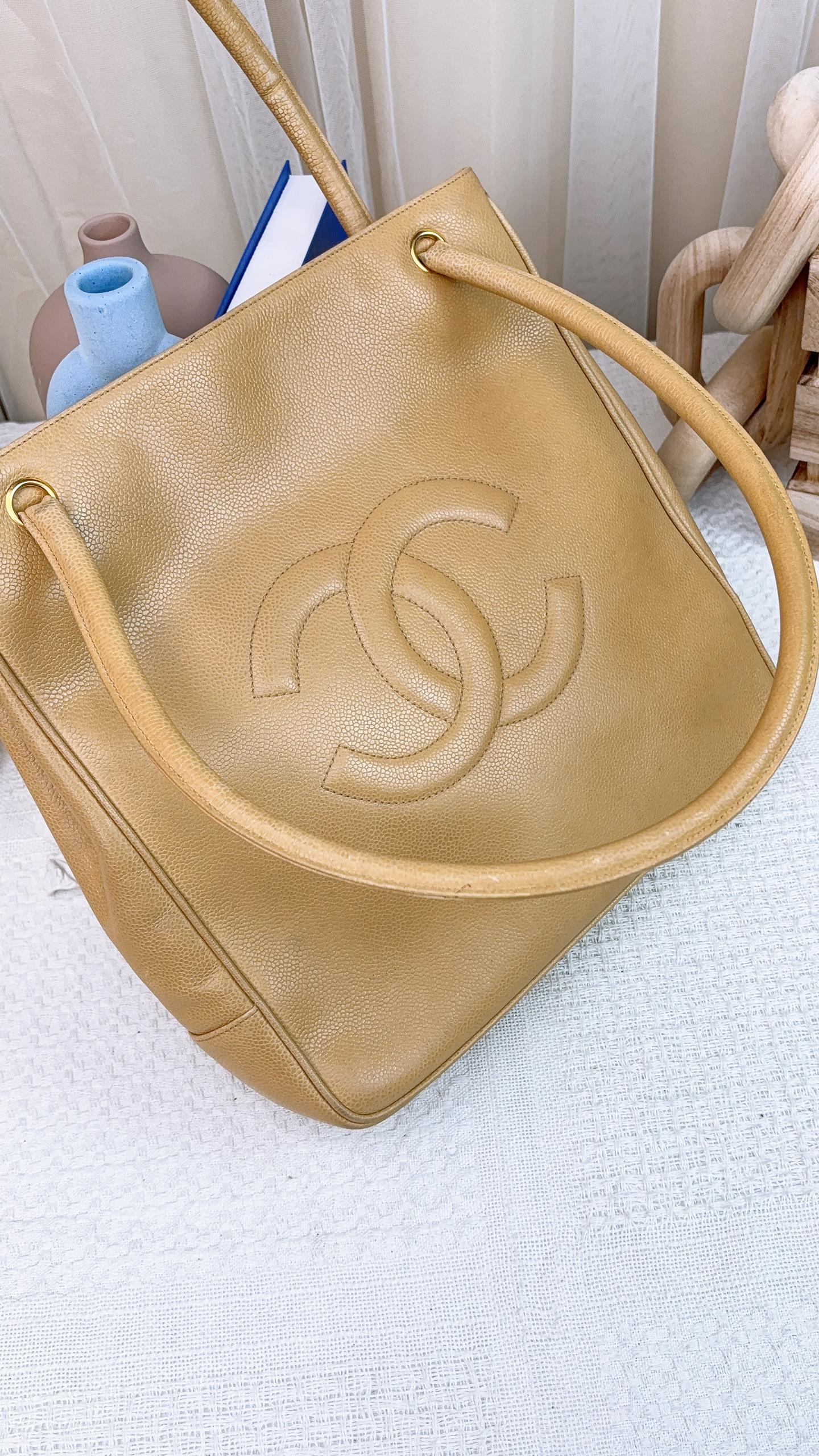 Chanel Beige Caviar Vintage Timeless Shoulder Tote GHW