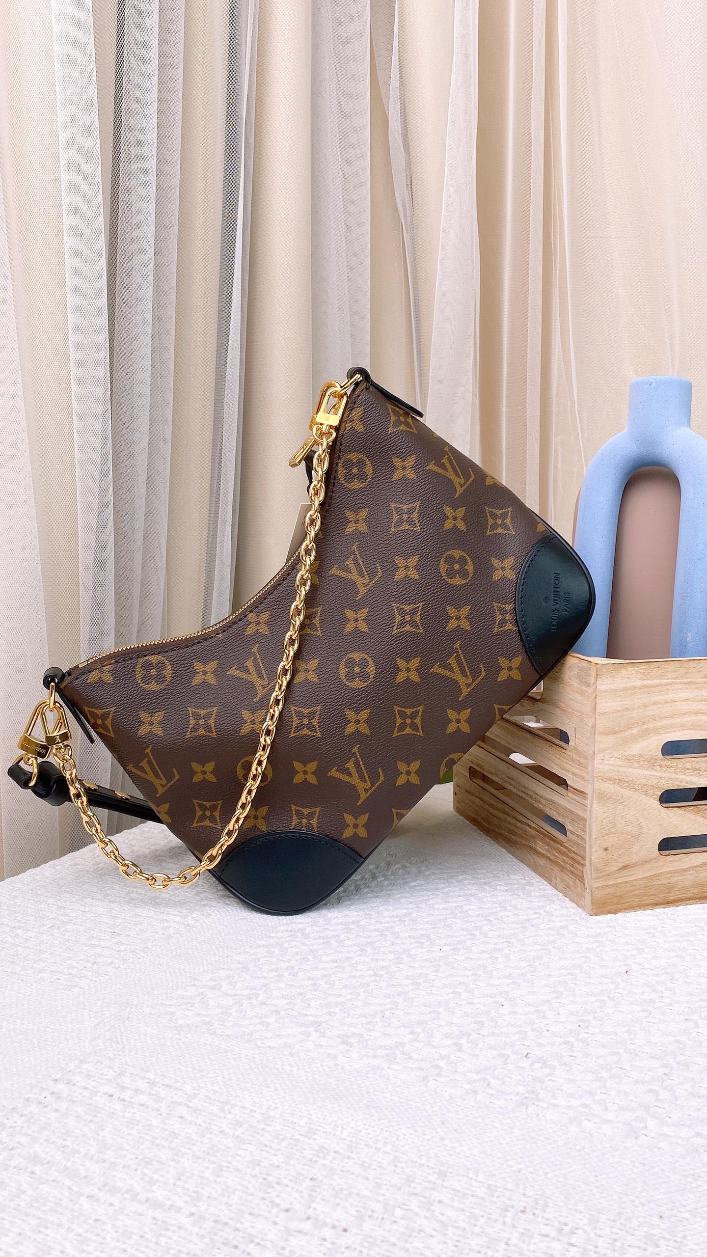 LV Noir Monogram Boulogne