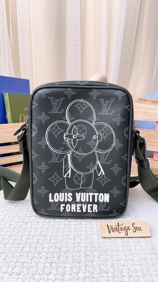 LV Monogram Eclipse Vivienne Danube PM