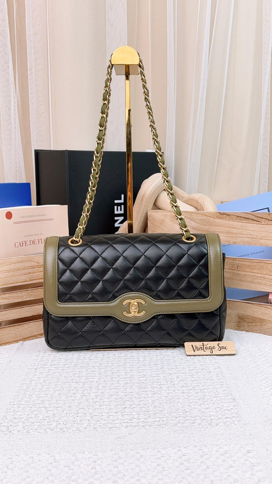 Chanel Black Green Lambskin Cruise Medium Flap Bag GHW