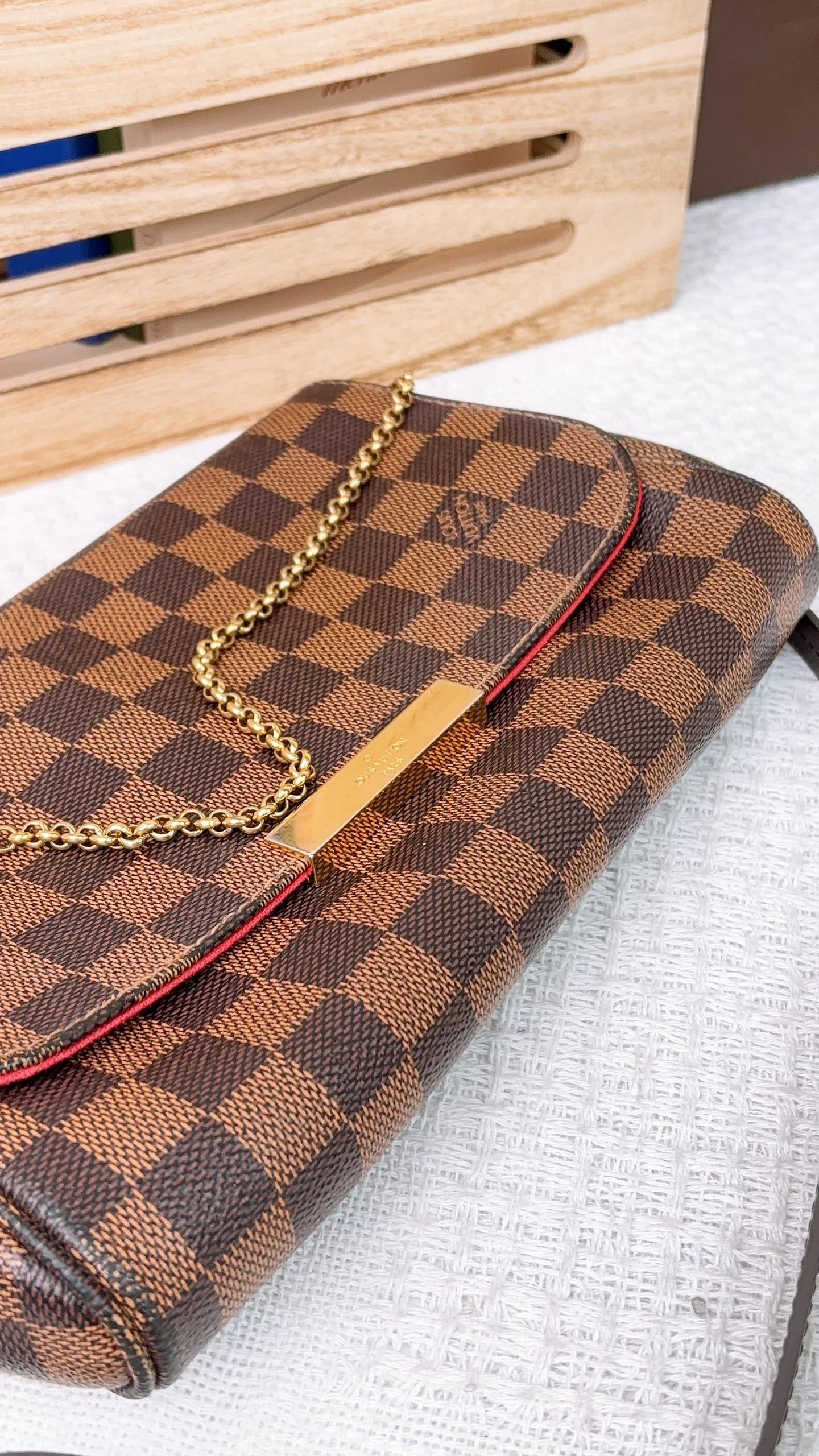 LV Damier Ebene Favourite MM