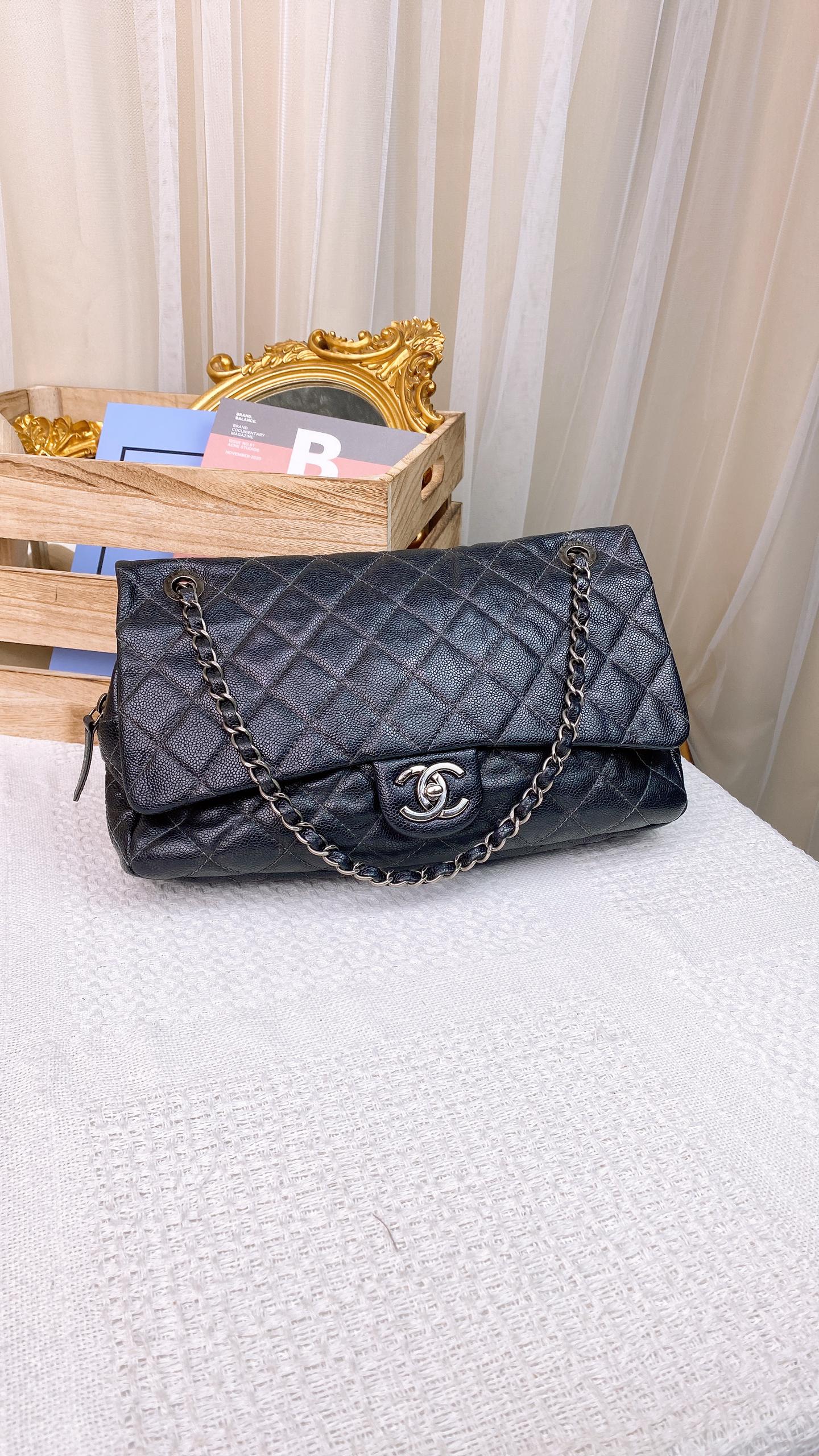 Chanel Black Caviar Jumbo Easy Flap (RHW)