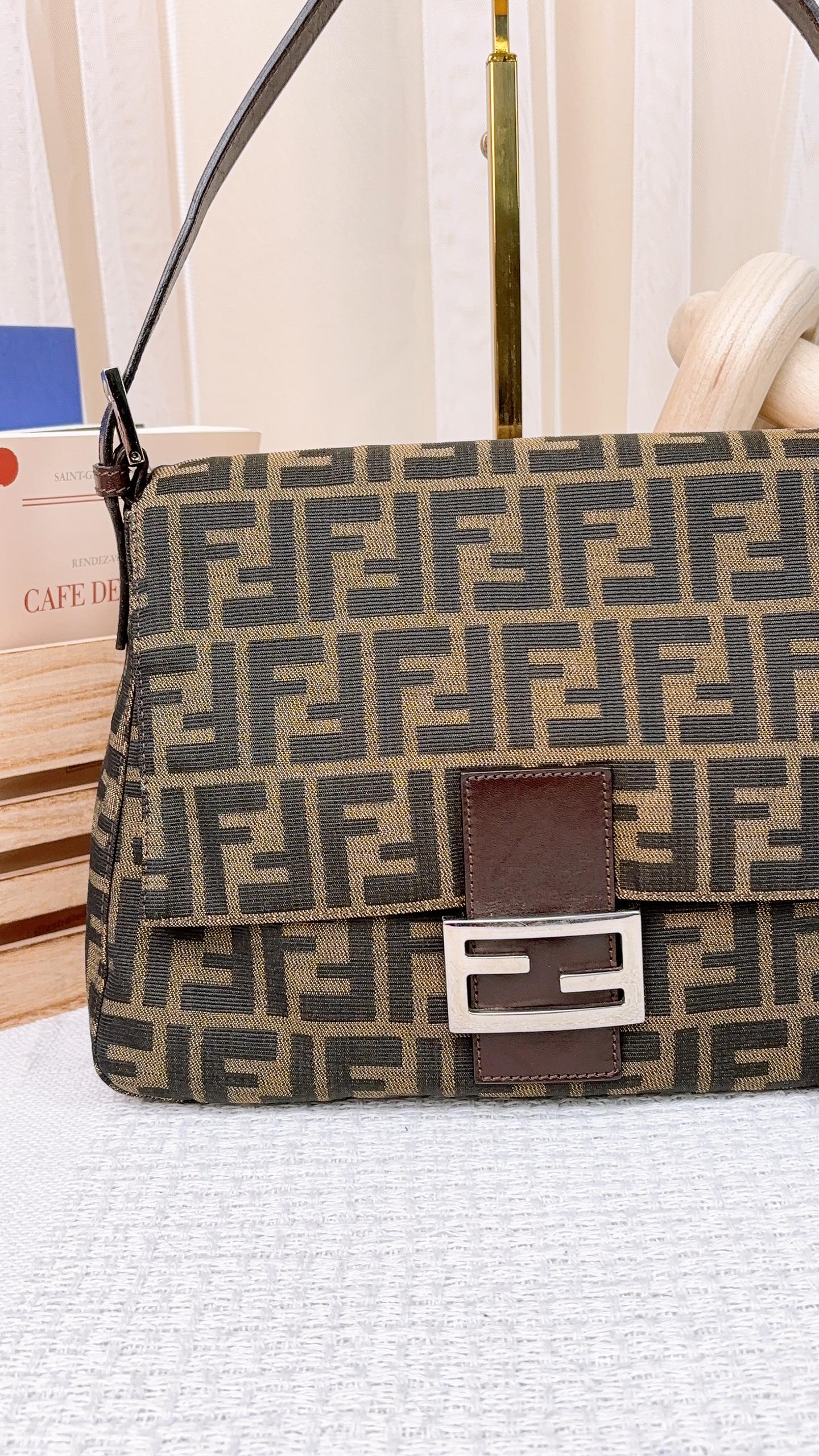 Fendi Brown Zucca Canvas Vintage Mama Baguette SHW