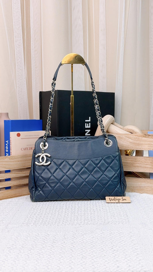 Chanel Navy Lambskin Petite Chain Tote SHW