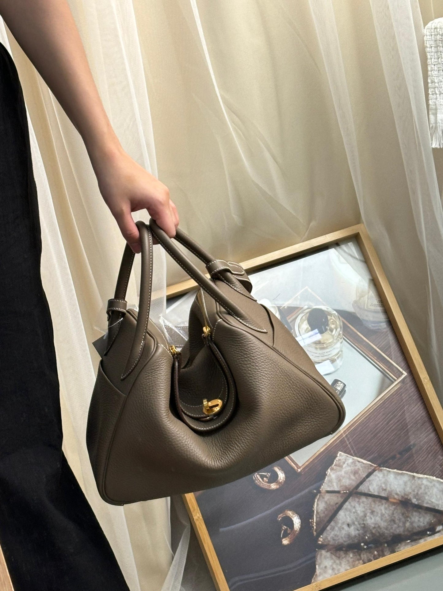 Hermes Etoupe Lindy 30 GHW