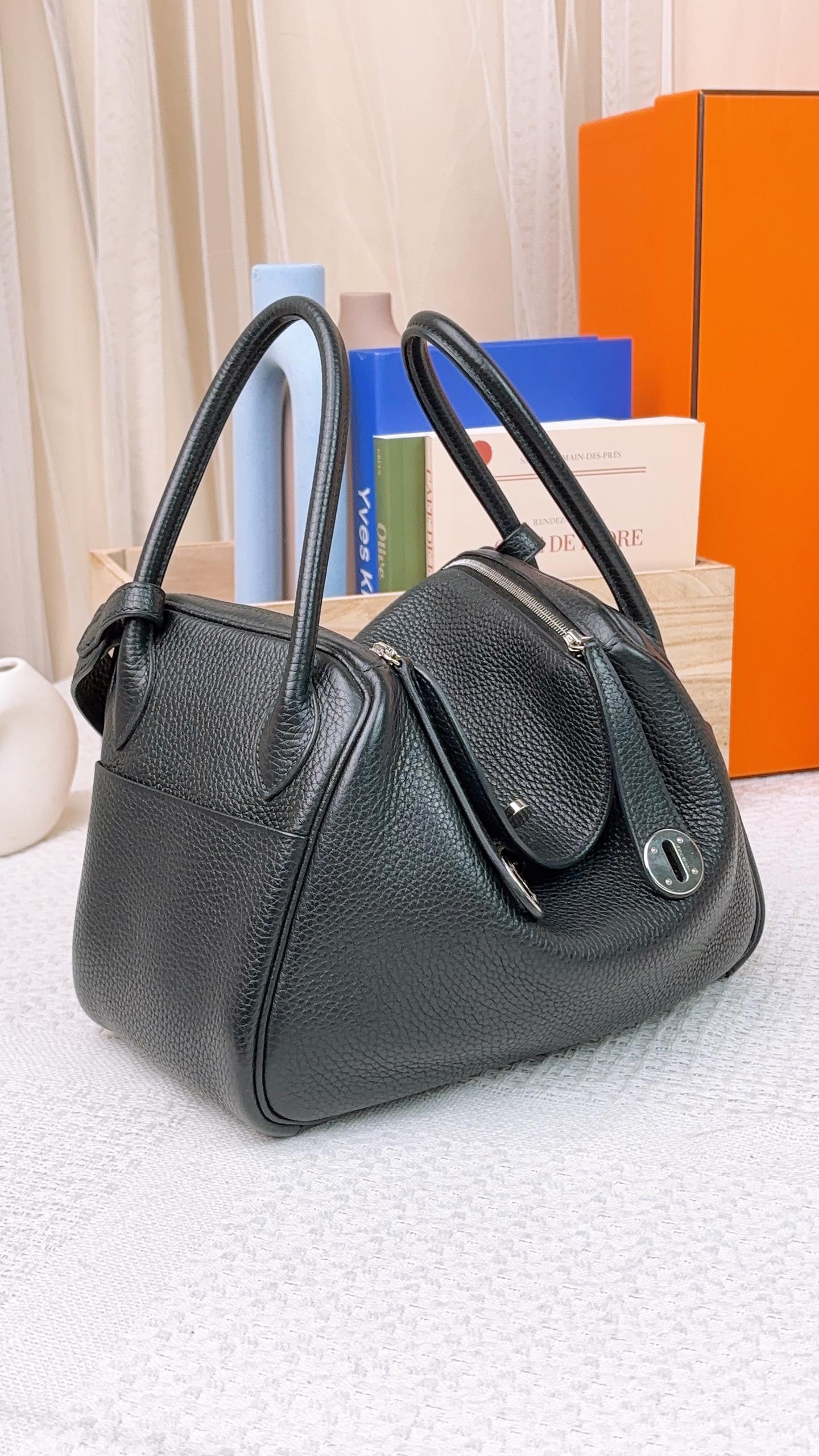 Hermes Noir Lindy 26 PHW