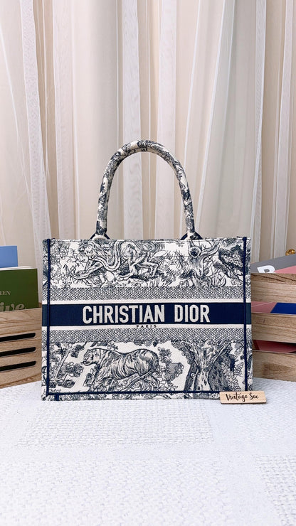 Dior White & Navy Toile de Jouy Embroidery Medium Book Tote