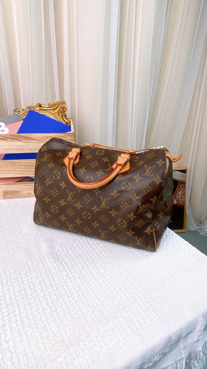 LV Monogram Speedy 30