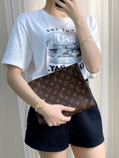 Louis Vuitton Monogram Toiletry Pouch 26